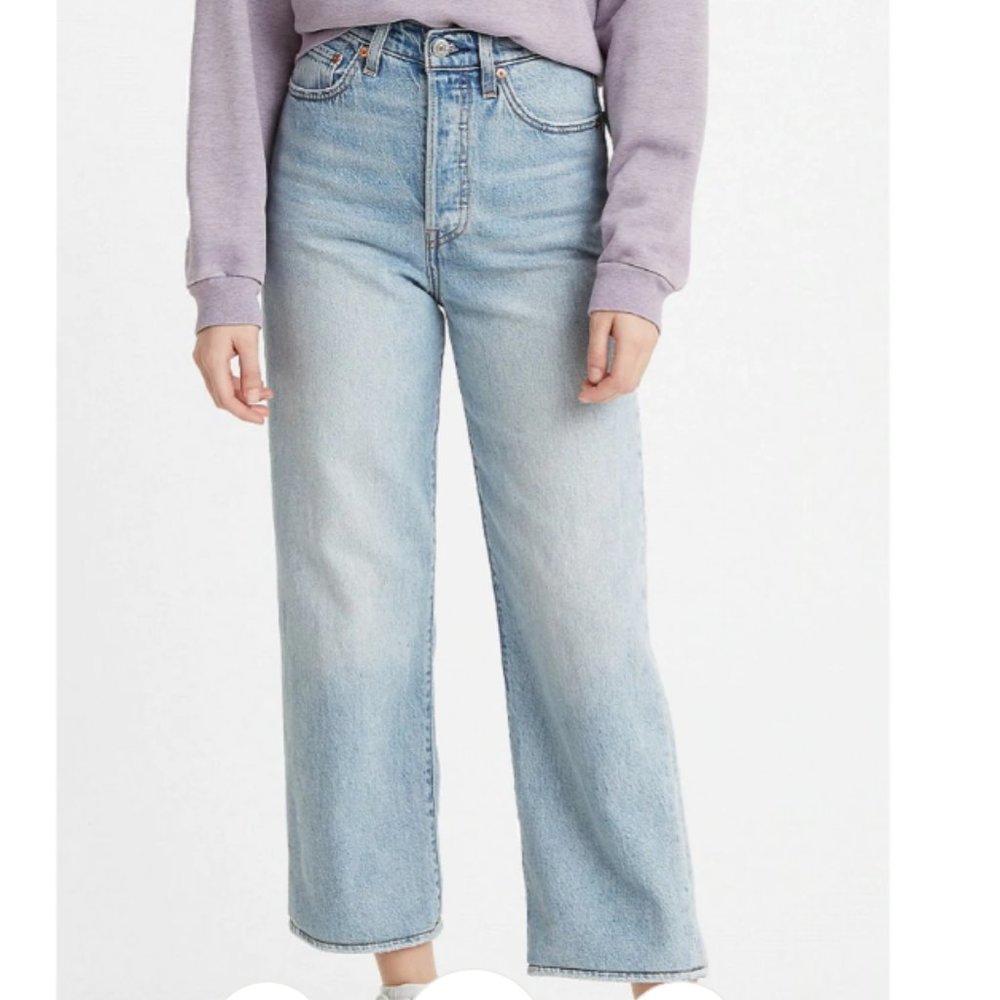 Levis Ribcage W24 L29